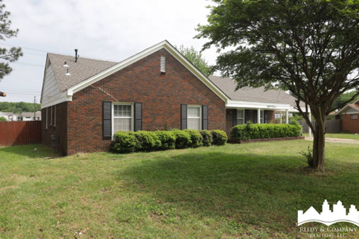 1812 Whitman Rd, Memphis, TN 38116 - House for Rent - Image 2