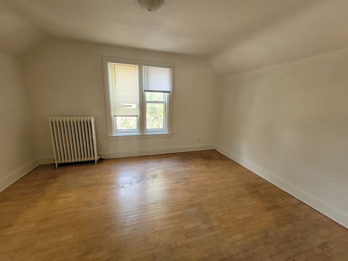 1302 State St, La Crosse, WI 54601 - Apartment for Rent - Image 3