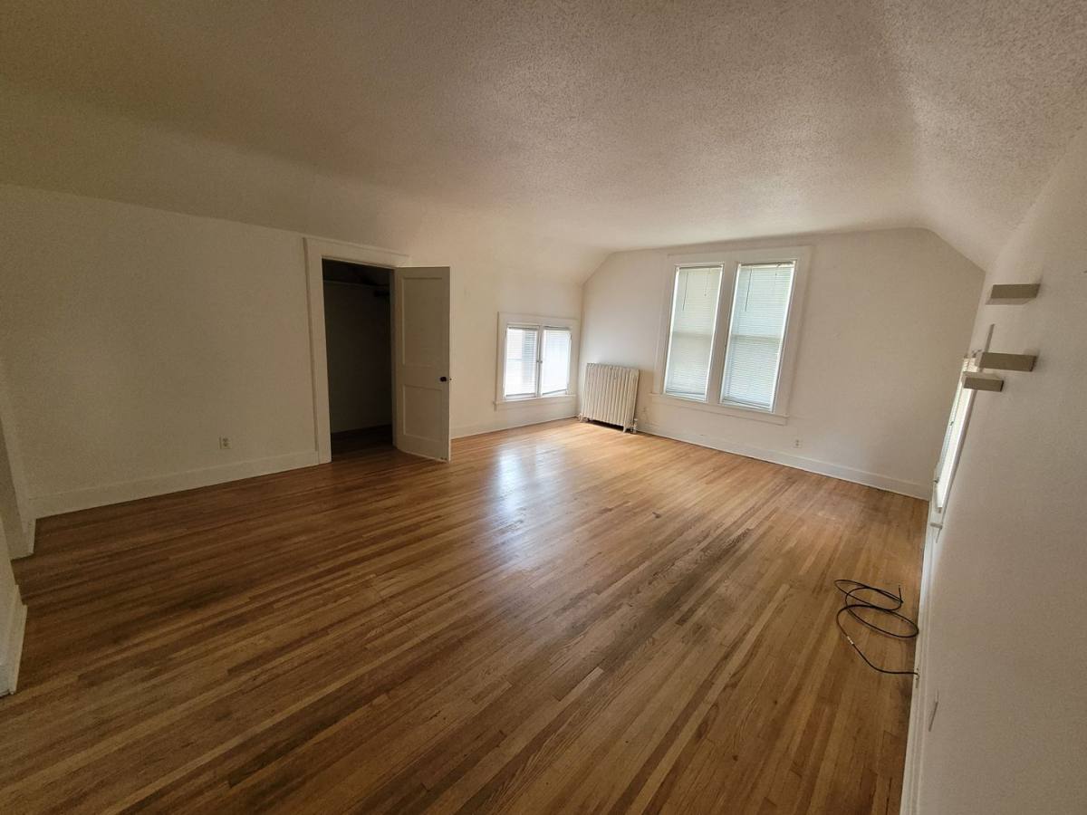 1302 State St, La Crosse, WI 54601 - Apartment for Rent
