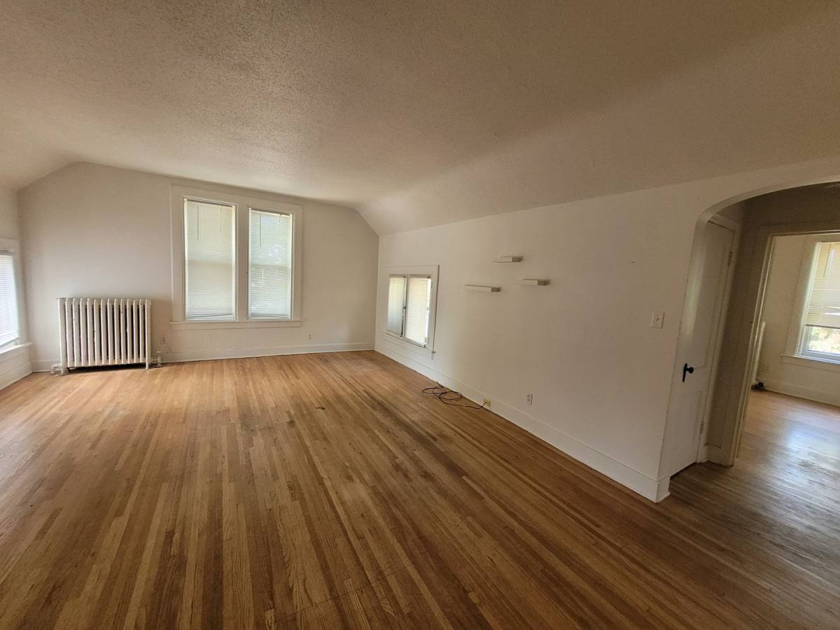 1302 State St, La Crosse, WI 54601 - Apartment for Rent - Image 2