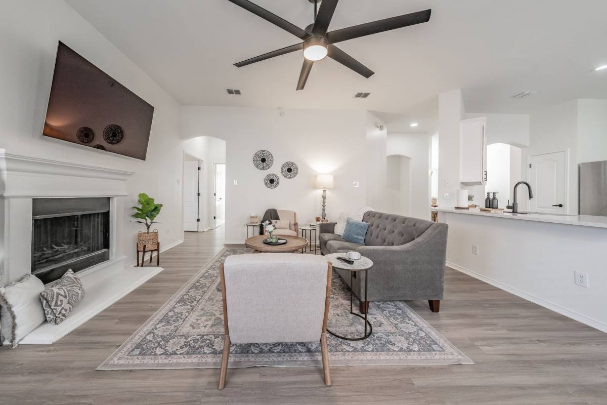 9040 Weller Lane, Fort Worth, TX 76244 - House for Rent - Image 3