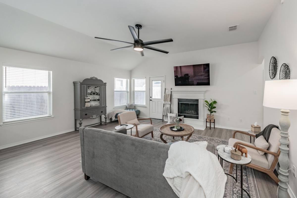 9040 Weller Lane, Fort Worth, TX 76244 - House for Rent - Image 5