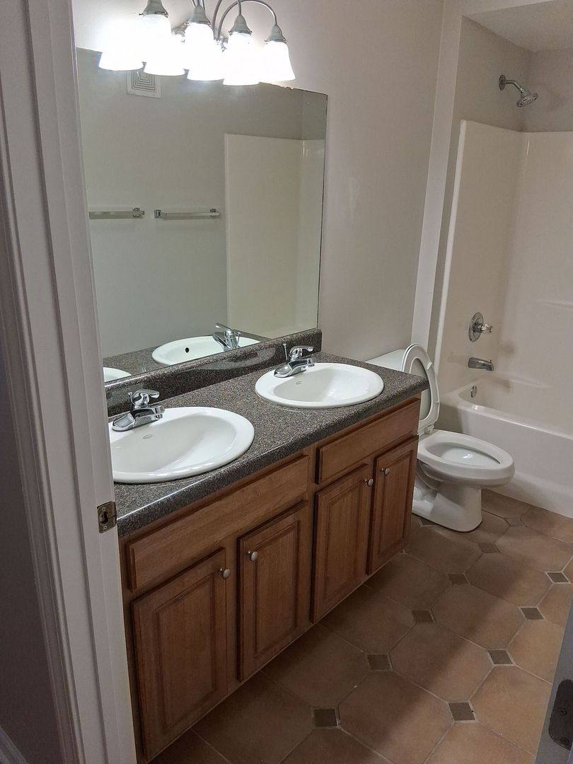 1517 Laurel Ave #104, Knoxville, TN 37916 - Condo for Rent - Image 7