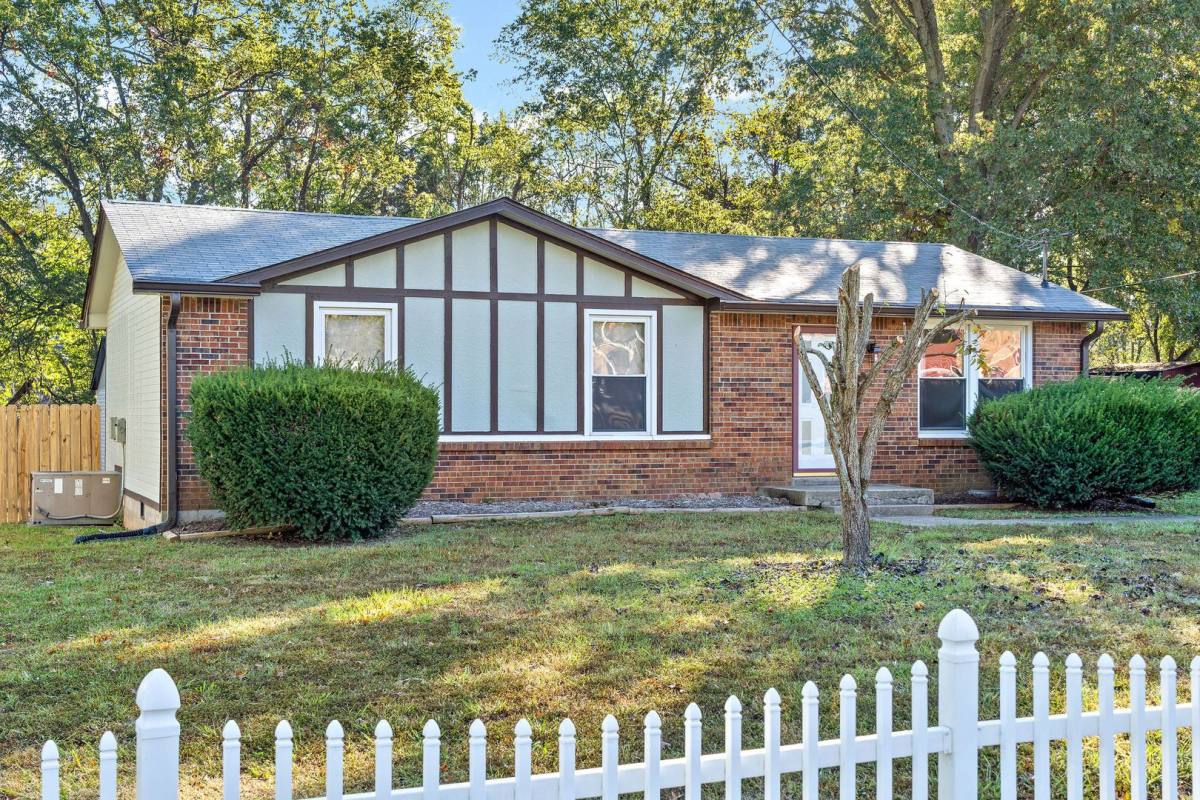 417 Lillie Belle Lane, Clarksville, TN 37042 - House for Rent - Image 2