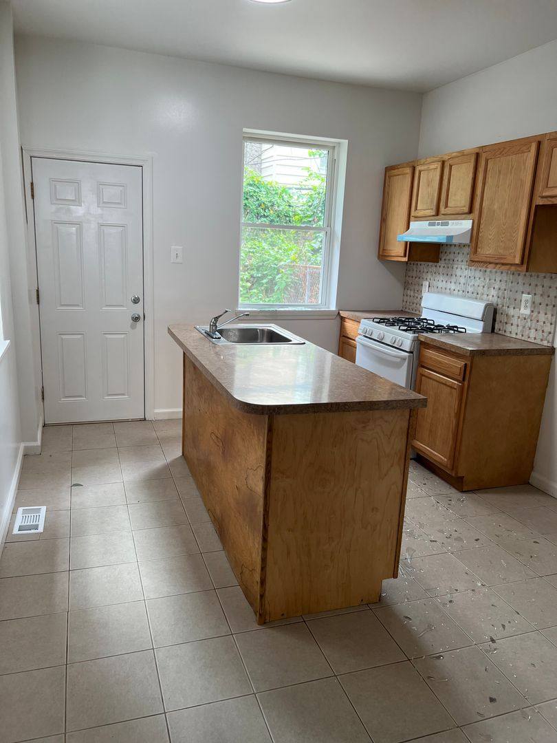 5622 Walton Ave, Philadelphia, PA 19143 - House for Rent - Image 7