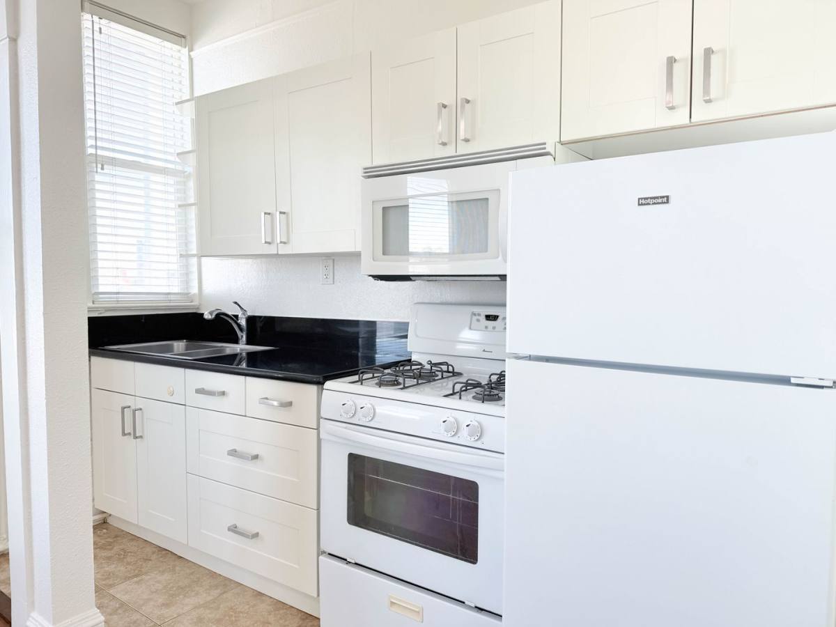 4170 Park Blvd, San Diego, CA 92103 - Apartment for Rent - Image 10