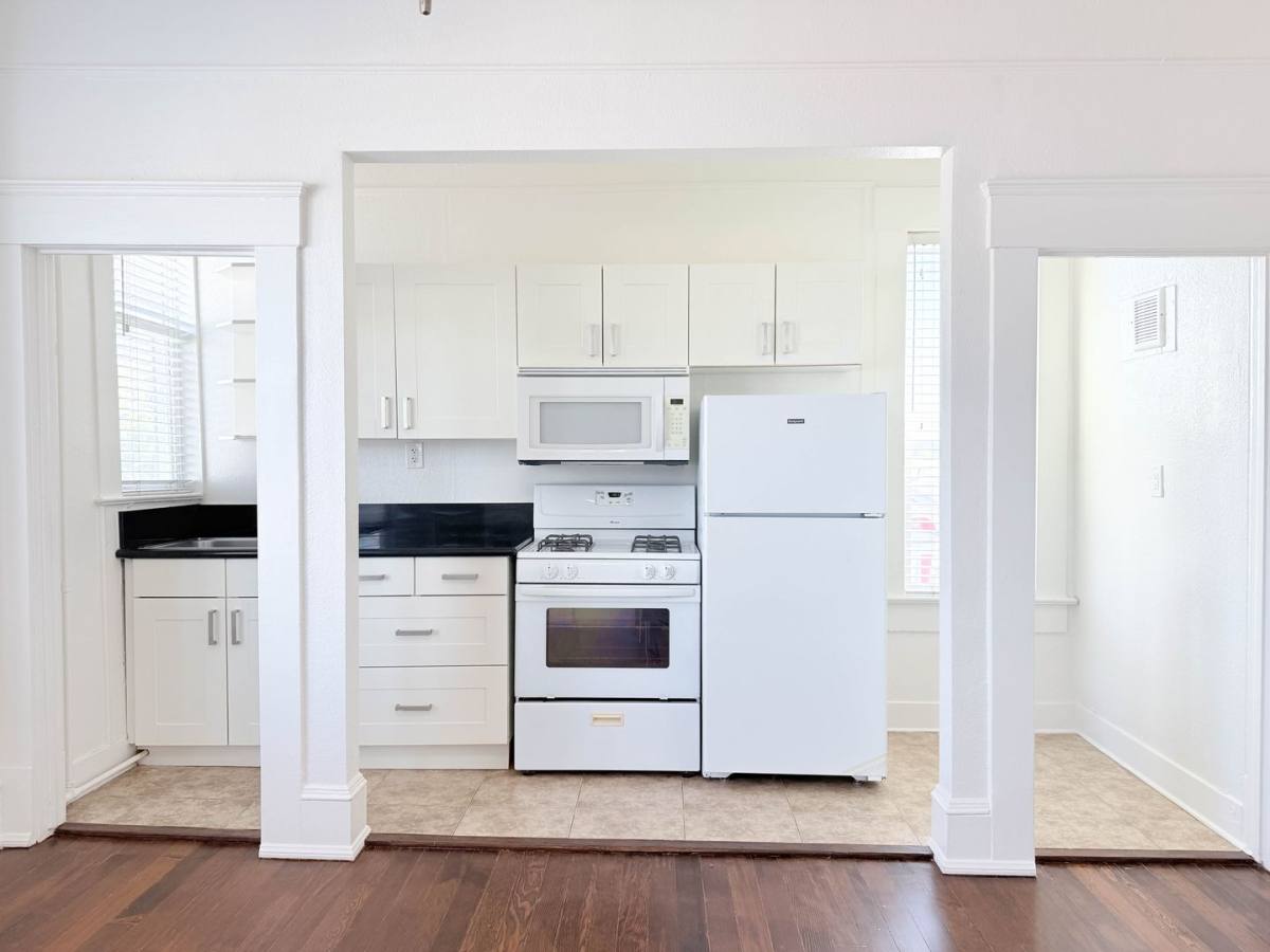4170 Park Blvd, San Diego, CA 92103 - Apartment for Rent - Image 9