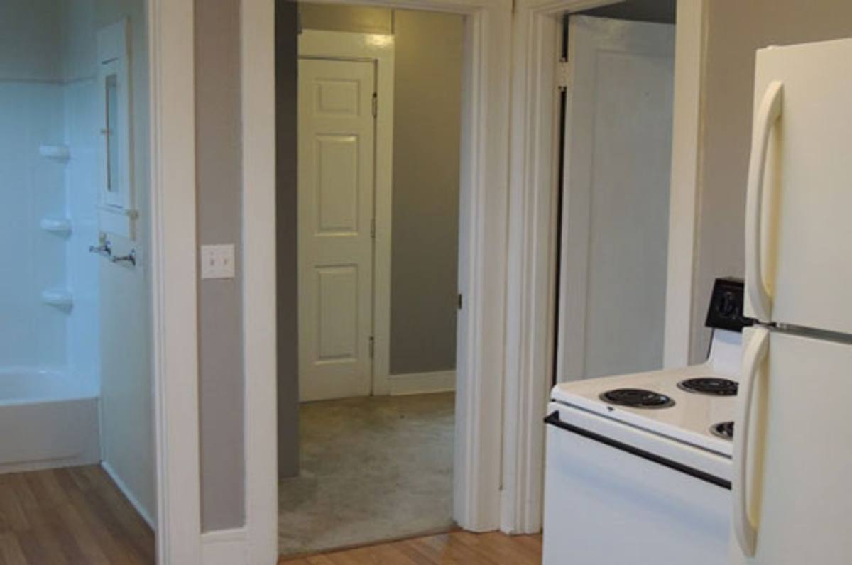 609 W 2nd St, Medford, OR 97501 - House for Rent - Image 3