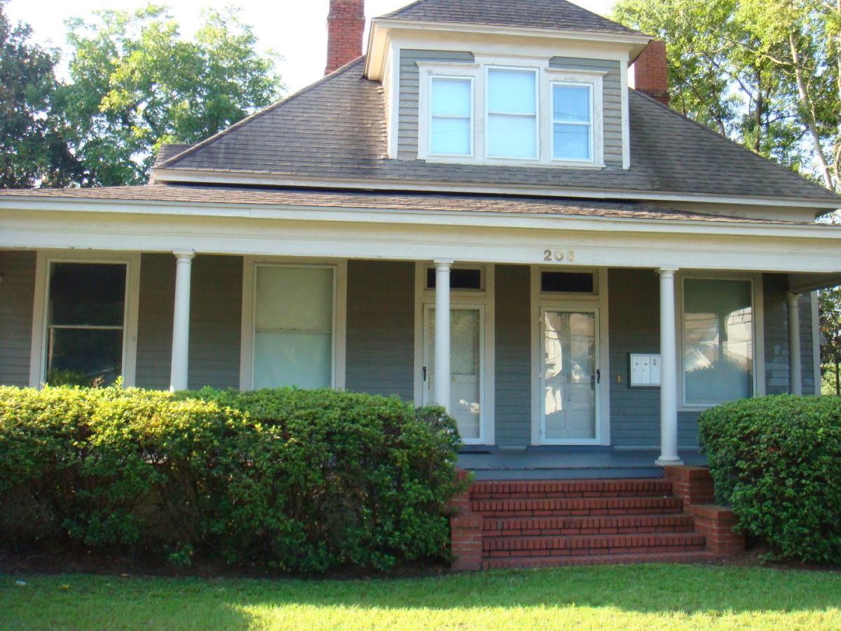 Apartment for rent at 205 W Gordon St, Valdosta, GA 31601