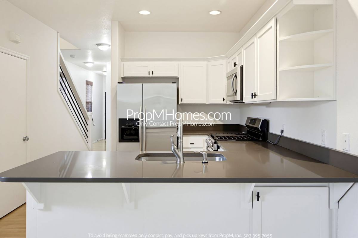 7333 SE 46th Ave, Portland, OR 97206 - House for Rent - Image 8