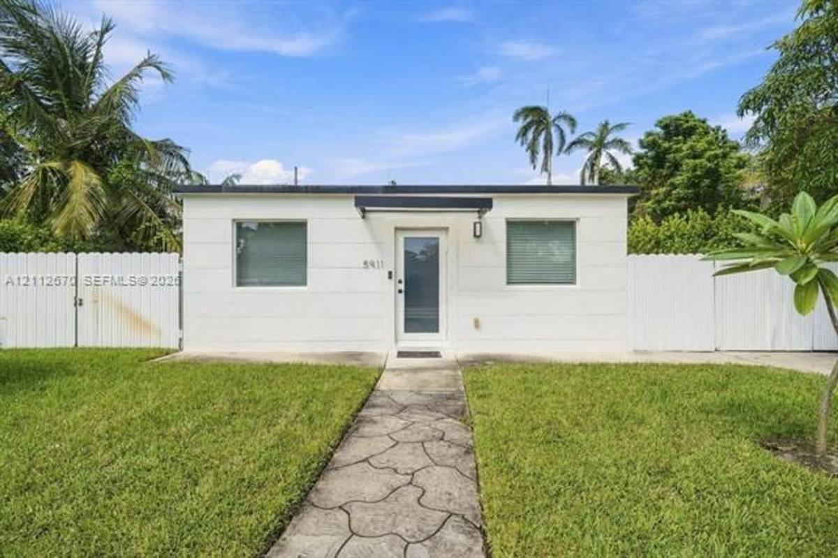 5911 SW 62nd Terrace, Miami, FL 33143 - House for Rent - Image 3