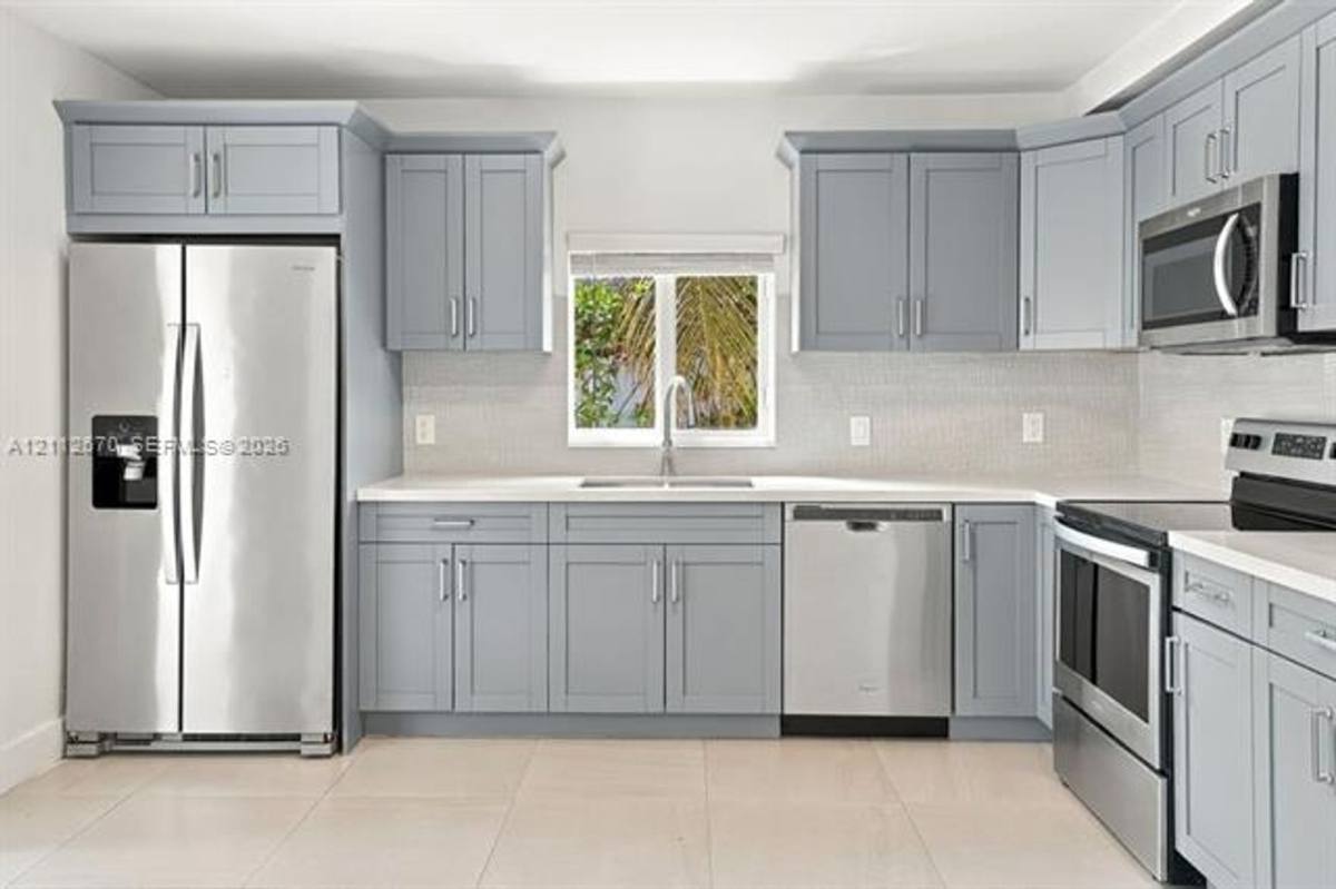 5911 SW 62nd Terrace, Miami, FL 33143 - House for Rent - Image 1
