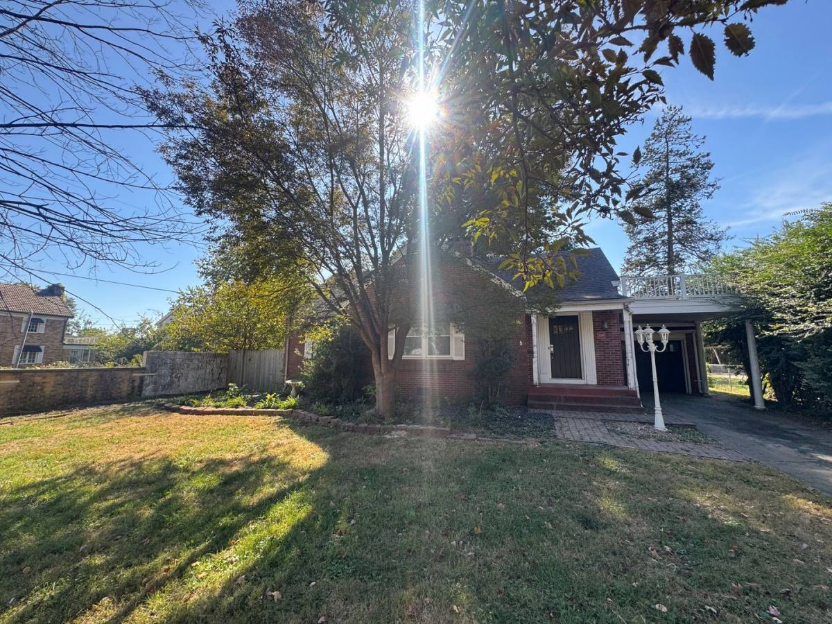1138 E University St, Springfield, MO 65804 - House for Rent - Image 1
