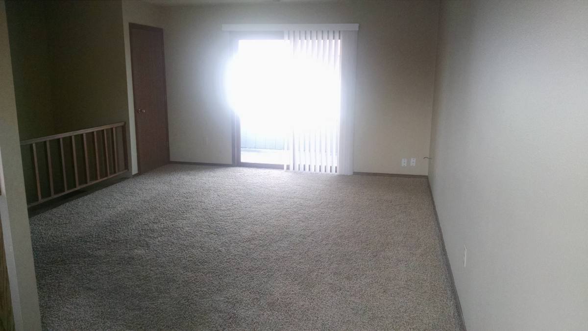 1528 Reserve St, Missoula, MT 59801 - Apartment for Rent - Image 2