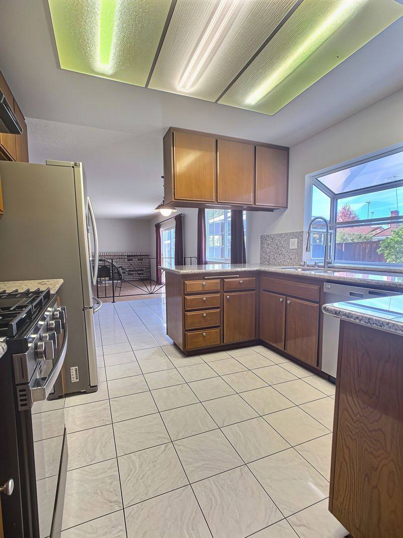 2839 Mabury Rd, San Jose, CA 95133 - House for Rent - Image 7