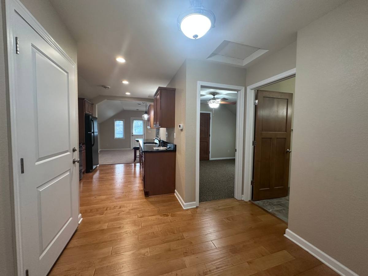 322 Oakton Ave #B, Pewaukee, WI 53072 - House for Rent - Image 5