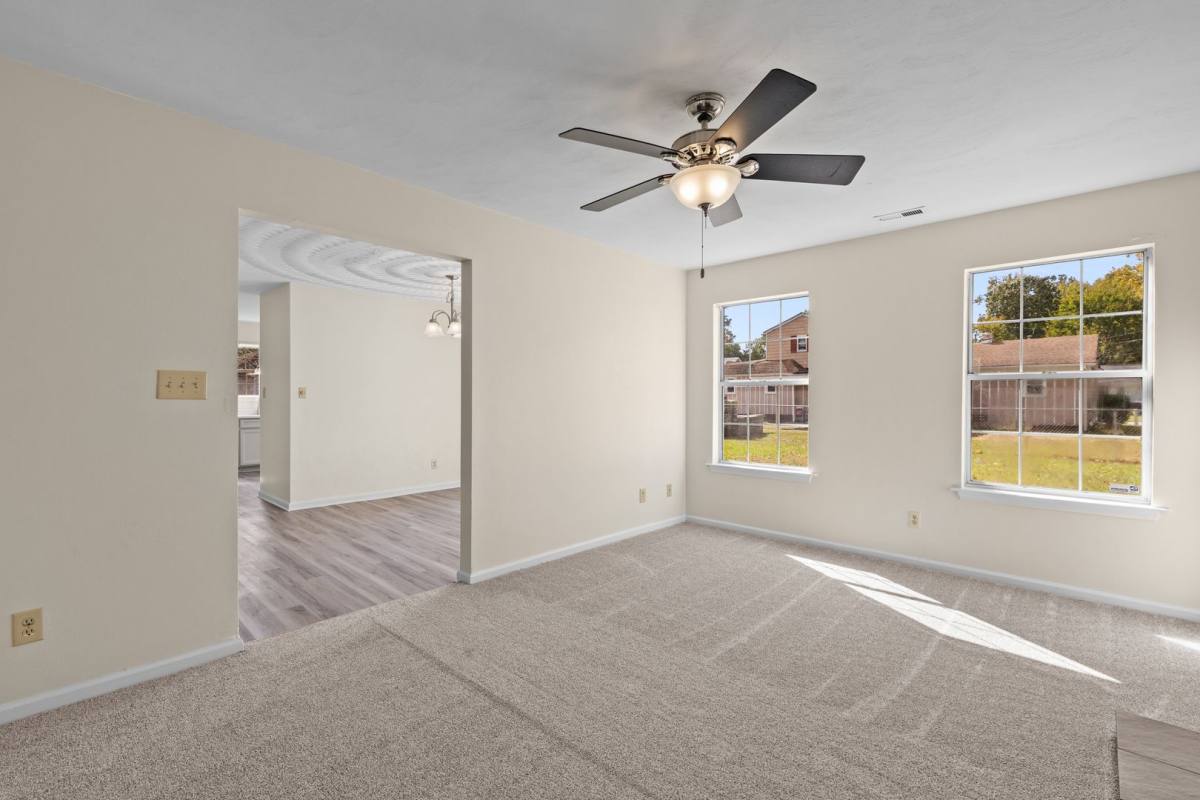 105 Crocker St, Suffolk, VA 23434 - House for Rent - Image 8