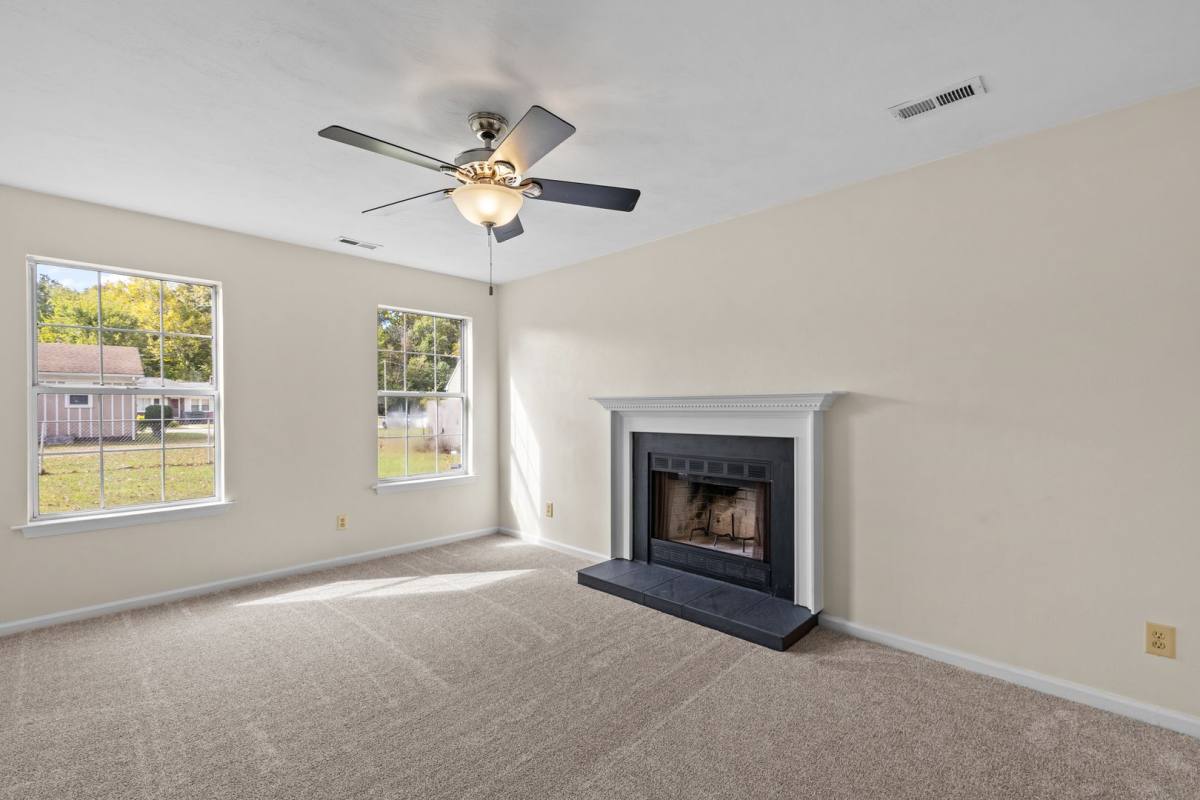 105 Crocker St, Suffolk, VA 23434 - House for Rent - Image 7