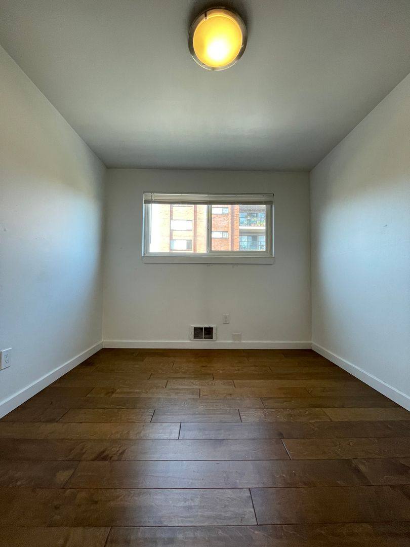 Bellevue Manor Apartements, 412 Bellevue Ave E, Seattle, WA 98102 - Apartment for Rent - Image 9