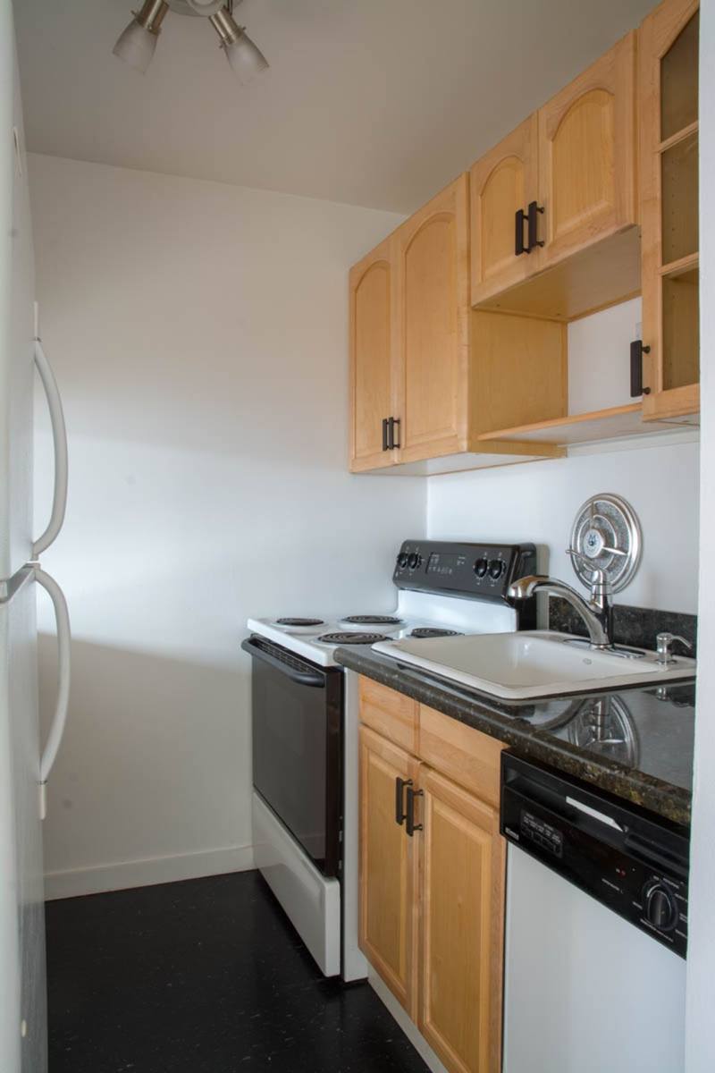 Bellevue Manor Apartements, 412 Bellevue Ave E, Seattle, WA 98102 - Apartment for Rent - Image 4