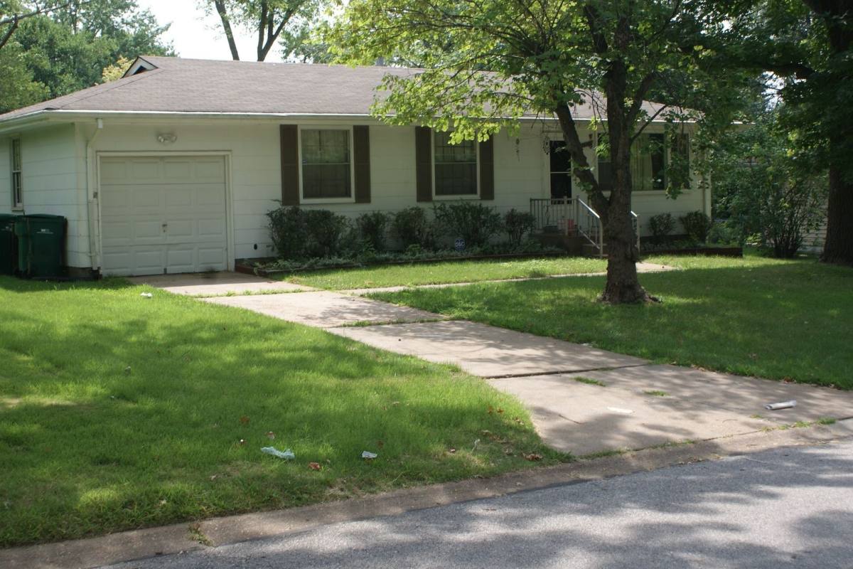 9940 Hayward, St. Louis, MO 63137 - House for Rent