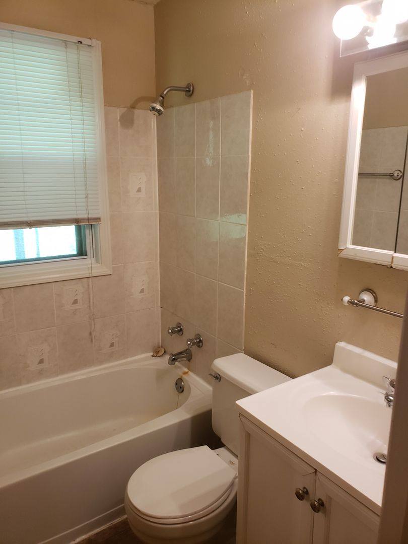 9940 Hayward, St. Louis, MO 63137 - House for Rent - Image 4