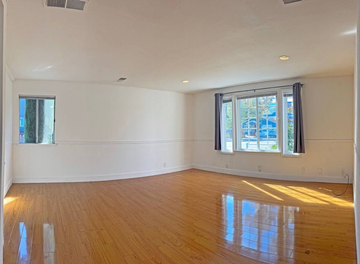 920 N 4th St, San Jose, CA 95112 - Apartment for Rent - Image 2