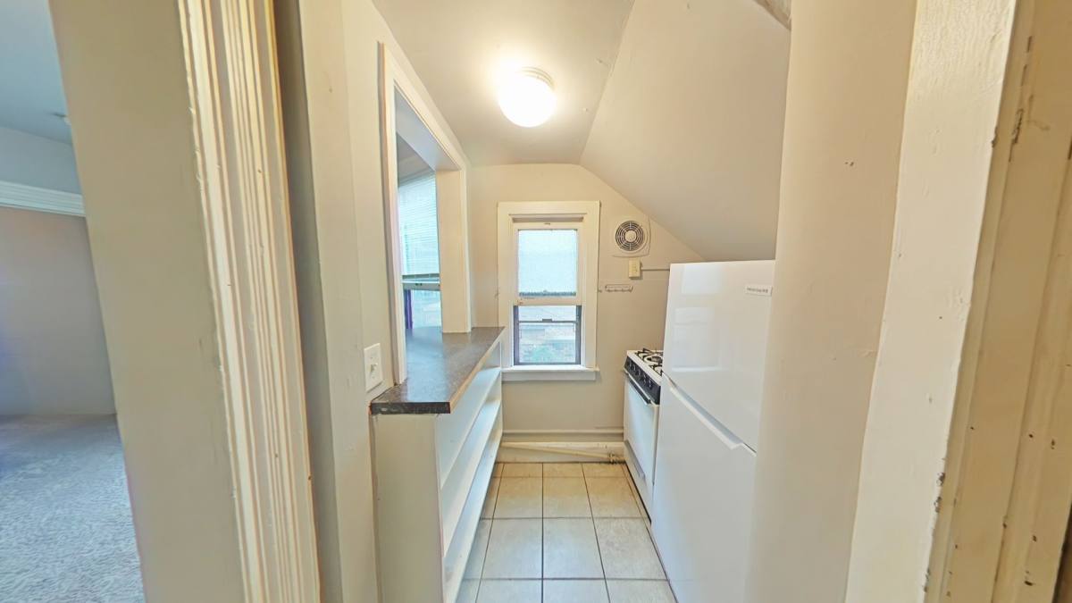 110 S Hancock St, Madison, WI 53703 - Apartment for Rent - Image 5
