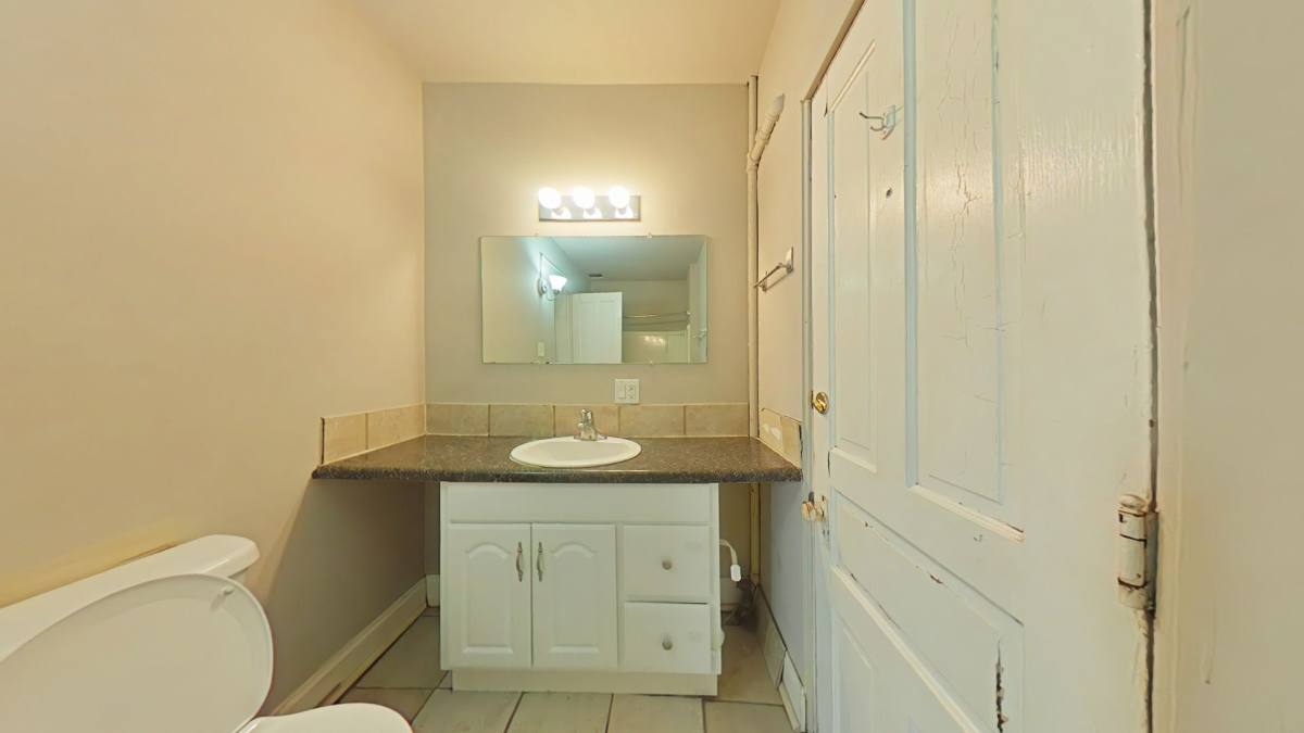 110 S Hancock St, Madison, WI 53703 - Apartment for Rent - Image 10