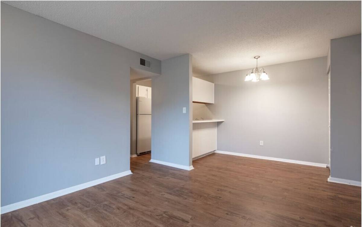4033 Hunters Ridge Dr, Huntsville, AL 35802 - Apartment for Rent - Image 4