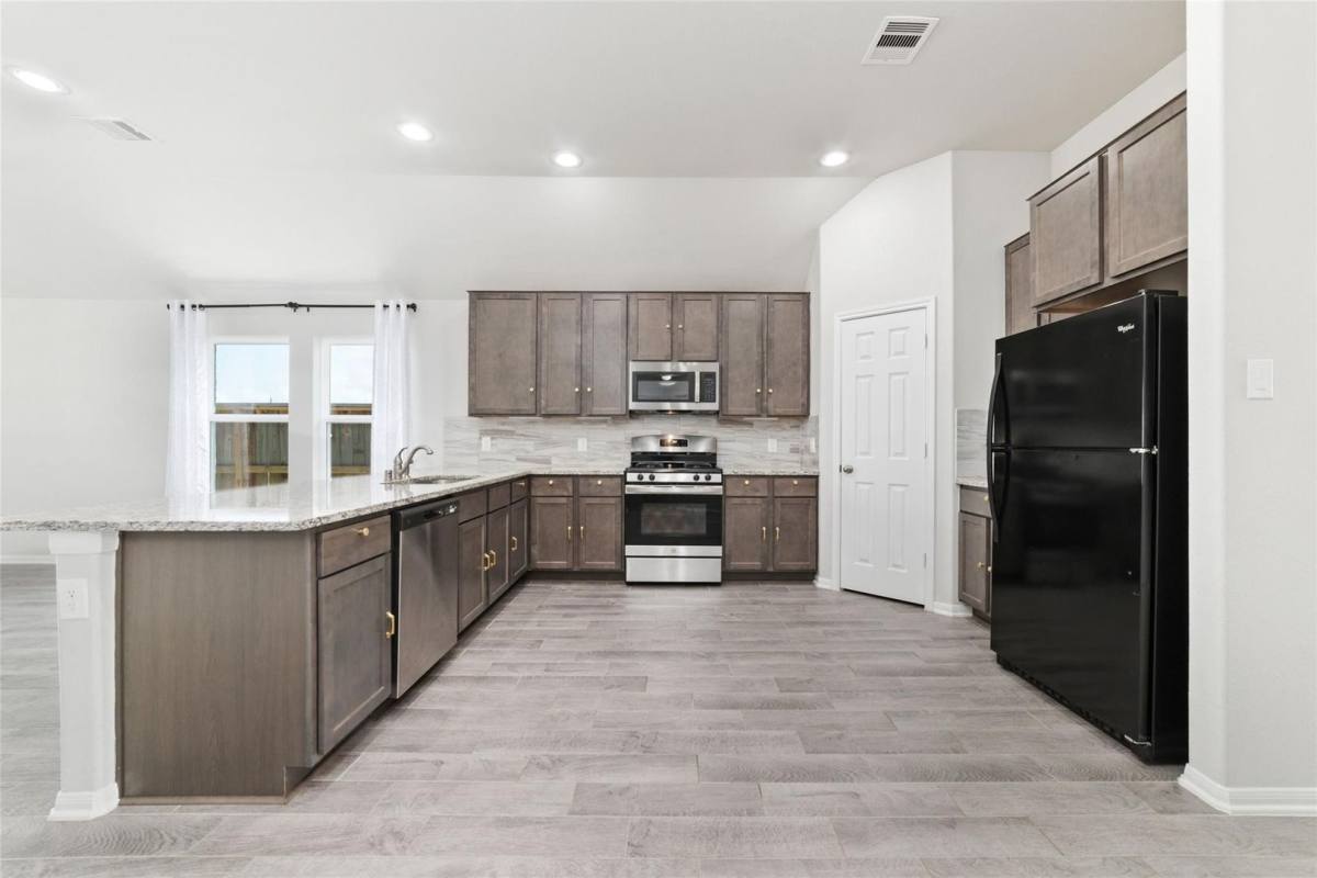 3202 Dawn Redwood Lane, Katy, TX 77449 - House for Rent - Image 6