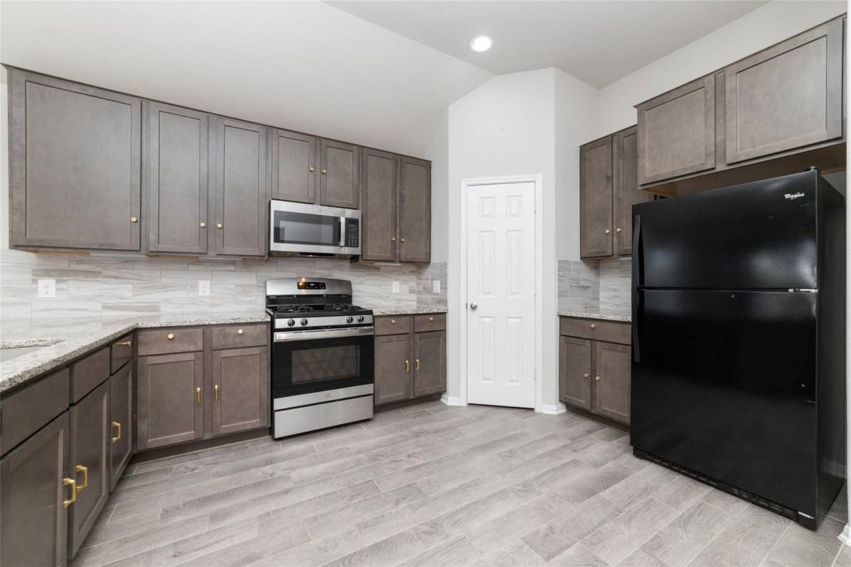 3202 Dawn Redwood Lane, Katy, TX 77449 - House for Rent - Image 7