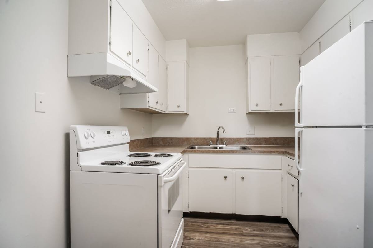 The Riviera, 825 NW 23rd St, Corvallis, OR 97330 - Apartment for Rent - Image 7