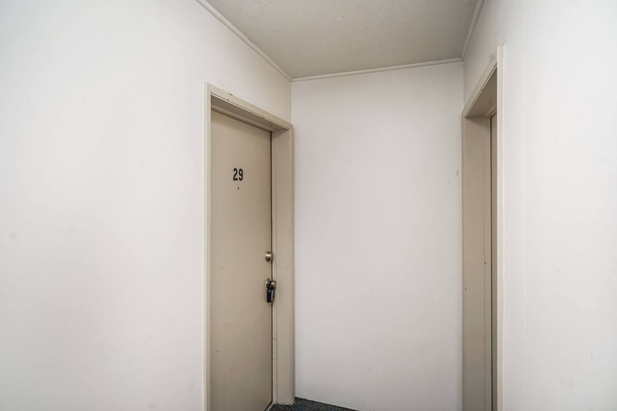 The Riviera, 825 NW 23rd St, Corvallis, OR 97330 - Apartment for Rent - Image 4