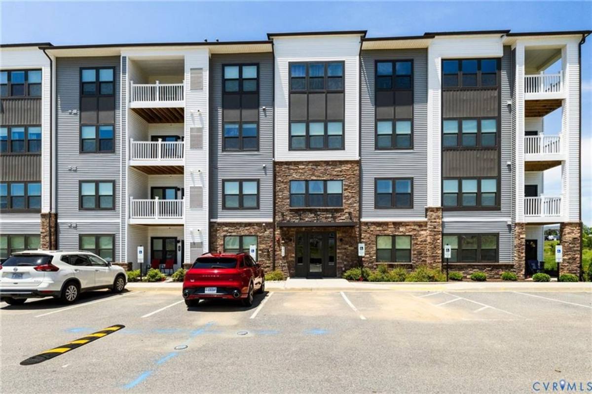 3700 Maze Runner #204, Midlothian, VA 23112 - Apartment for Rent - Image 2