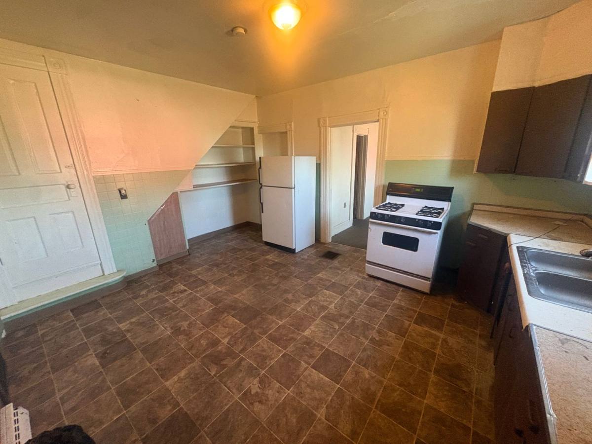 1835 Willow St, McKeesport, PA 15132 - Apartment for Rent - Image 6