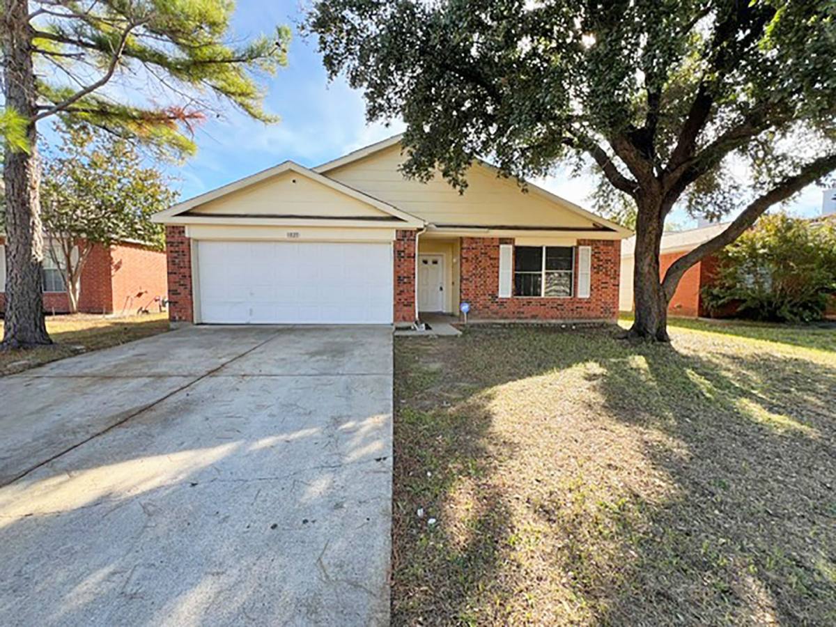 1021 Beechwood Dr, Denton, TX 76201 - House for Rent - Image 1