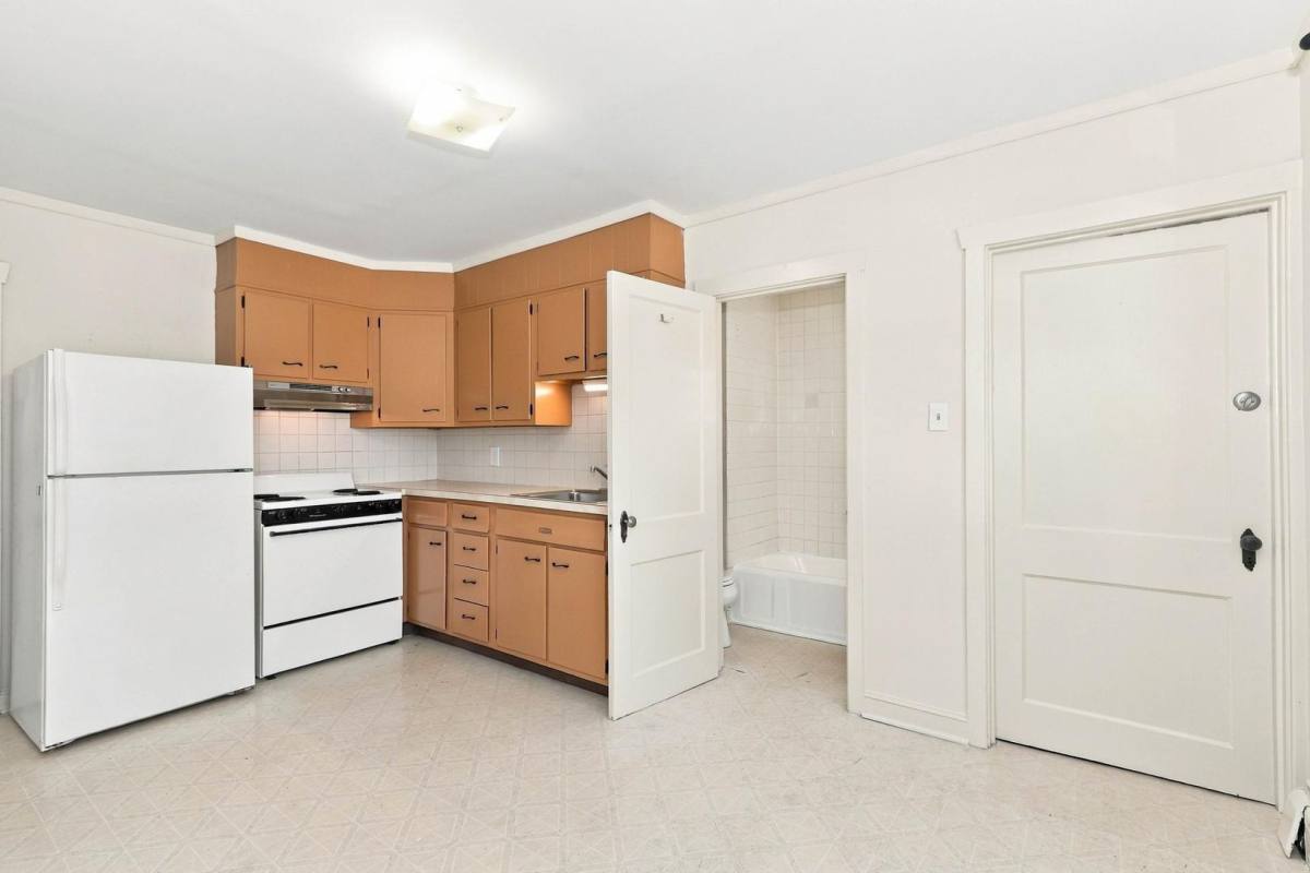 198 N Washington St, Telford, PA 18969 - Apartment for Rent - Image 3