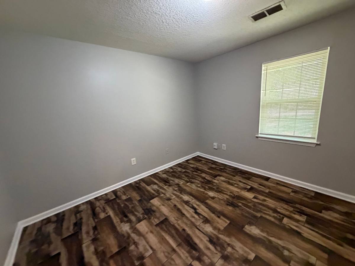 5088 Gray Dr, Horn Lake, MS 38637 - House for Rent - Image 9