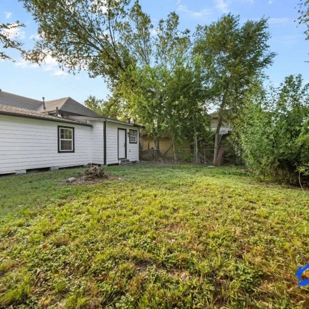 2407 Pannell St, Houston, TX 77026 - House for Rent - Image 9