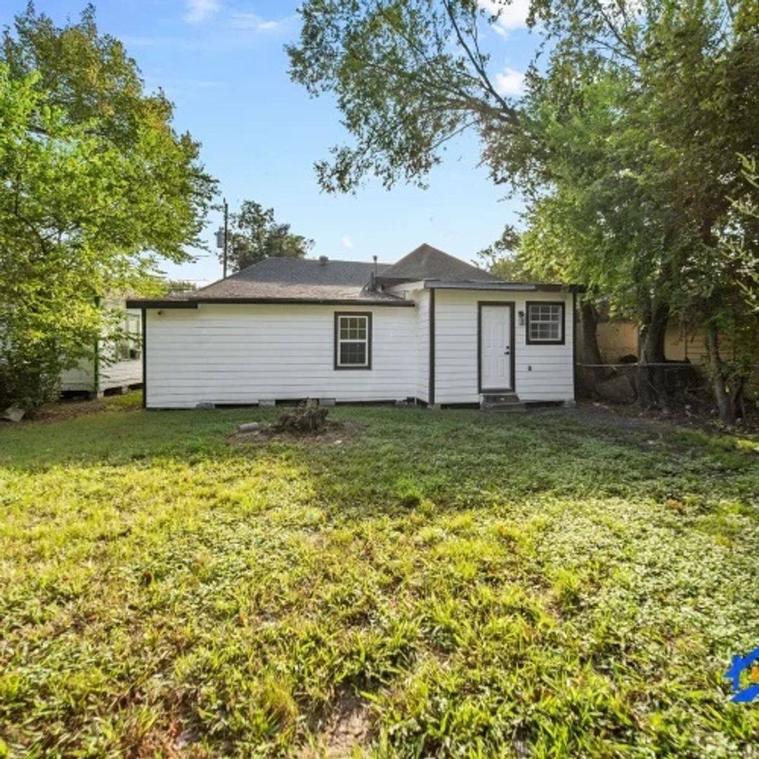 2407 Pannell St, Houston, TX 77026 - House for Rent - Image 8