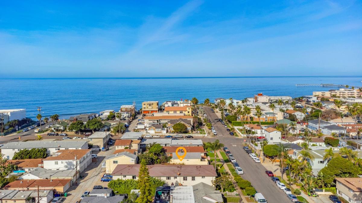 Del Mar Avenue, 4865 - 4871 1 2 Del Mar Ave, San Diego, CA 92107 - Apartment for Rent - Image 3