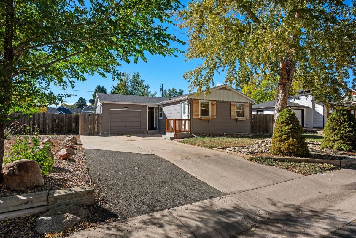 House for rent at 2274 W Parkhill Ave, Littleton, CO 80120