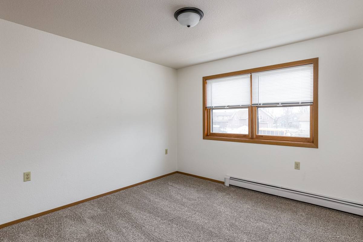 Regency House, 10 Main St, Menasha, WI 54952 - Apartment for Rent - Image 3