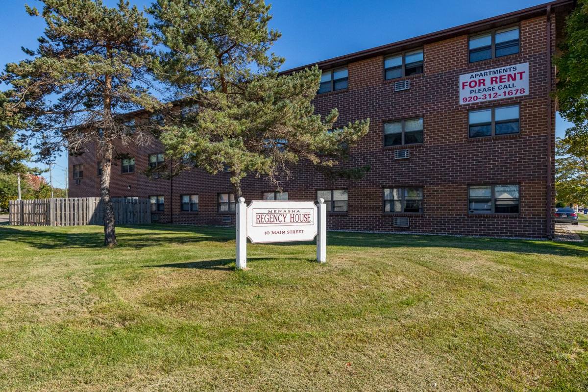 Regency House, 10 Main St, Menasha, WI 54952 - Apartment for Rent - Image 7