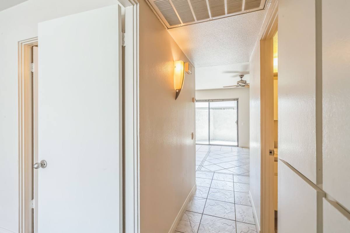 Casa Olancha, 230 E Avenida Olancha, Palm Springs, CA 92264 - Apartment for Rent - Image 5