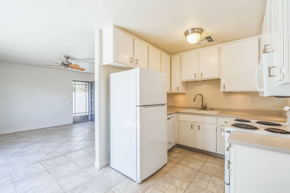 Casa Olancha, 230 E Avenida Olancha, Palm Springs, CA 92264 - Apartment for Rent - Image 1