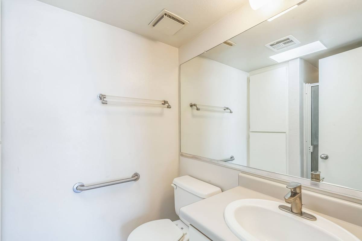 Casa Olancha, 230 E Avenida Olancha, Palm Springs, CA 92264 - Apartment for Rent - Image 9