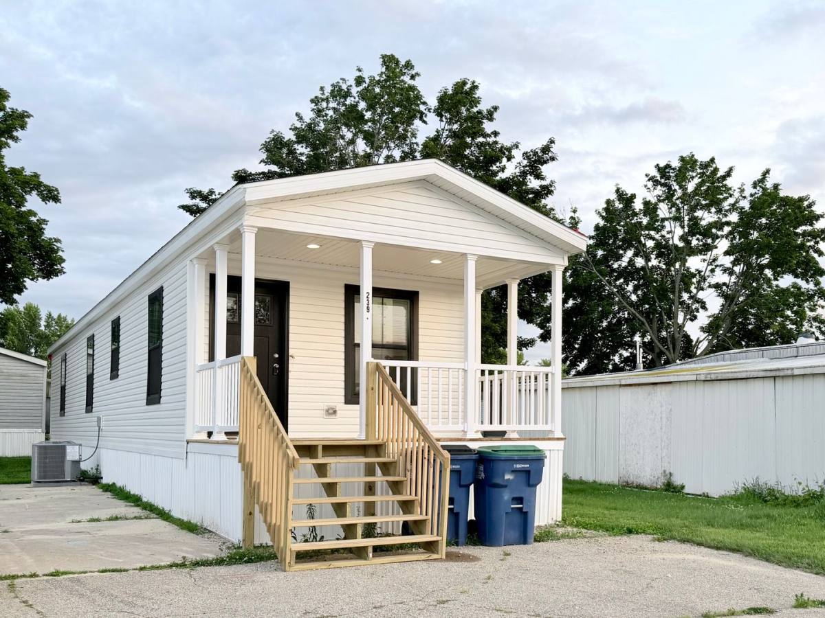 Apartment for rent at 800 W Ave N, West Salem, WI 54669