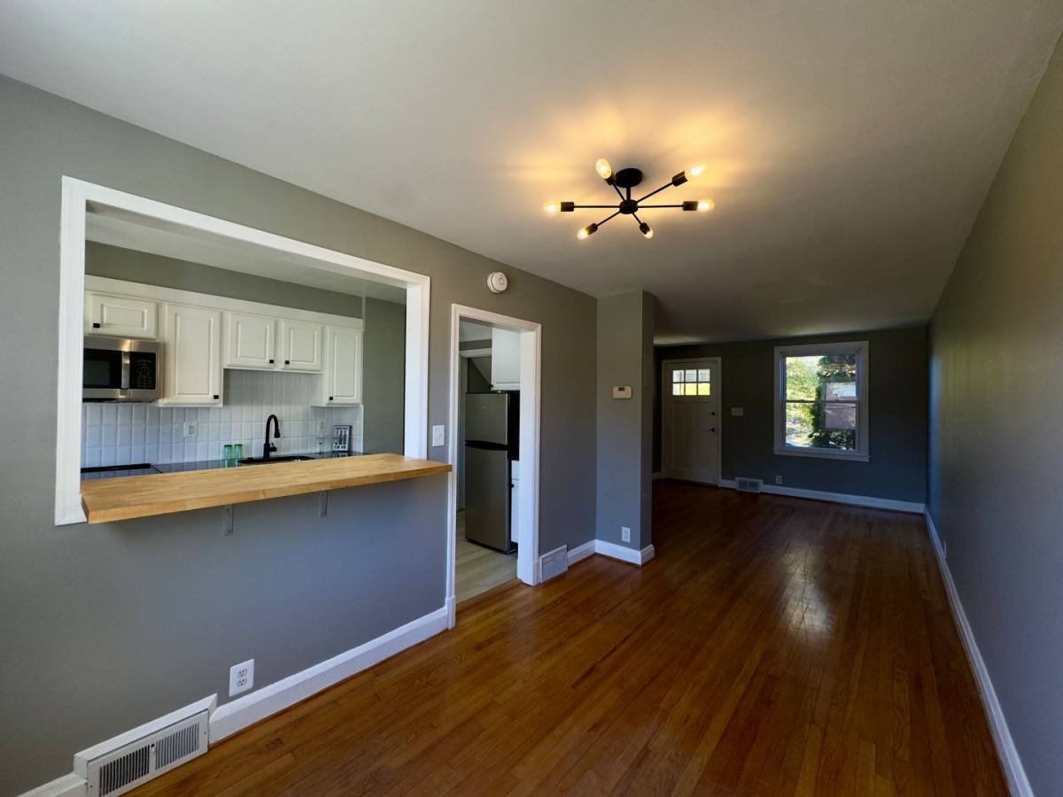 8535 Water Oak Rd, Parkville, MD 21234 - Townhouse for Rent - Image 5